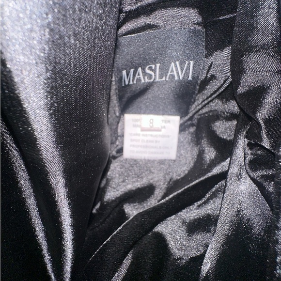 Maslavi Black Sleeveless Halter Fit and Flare Prom Formal Dress - Picture 6 of 11